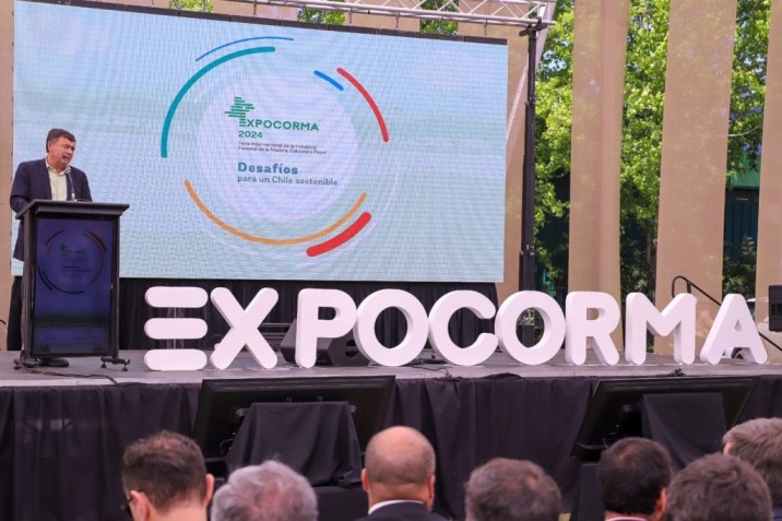 Ministro de Agricultura destaca avance de ley de incendios en Expocorma 2024