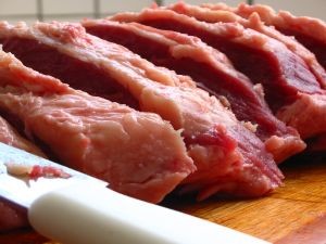 Beneficio de ganado bovino sube de 4,9% a octubre 2024