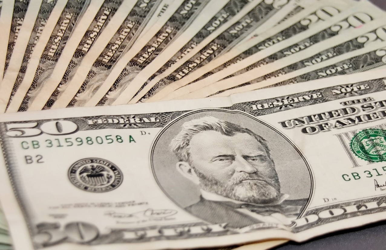 Dólar abre a la baja ante fortaleza del cobre por optimismo en China