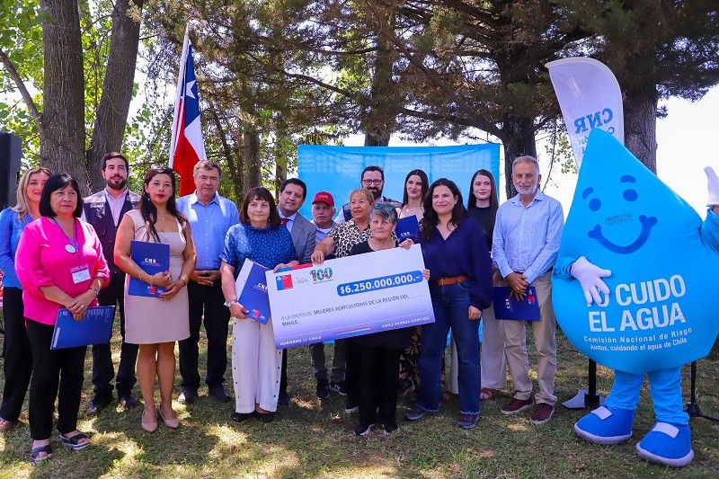 Ministro Valenzuela y ministra Orellana encabezan entrega de más de $6.000 millones a mujeres agricultoras del Maule