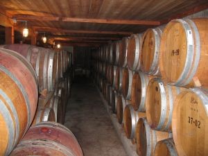 Existencias de vinos caen casi un 14% en 2024
